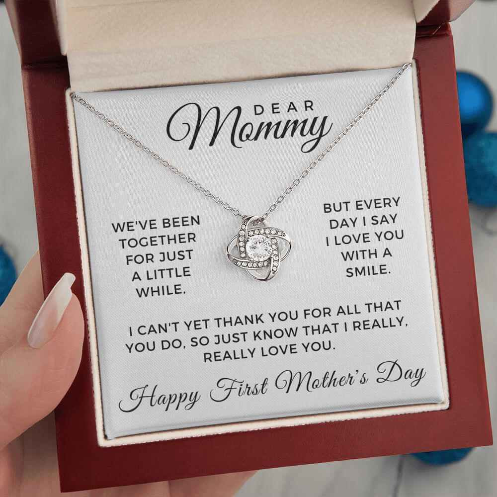 mama necklace